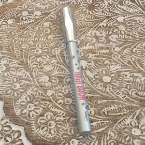 Benefit Makeup - New BENEFIT High Brow Highlighting Pencil Benefit Makeup - New BENEFIT High Brow Highlighting Pencil